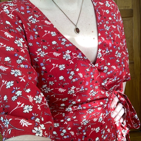 Sanctuary red floral a-line wrap dress with tie - Picture 2 of 7